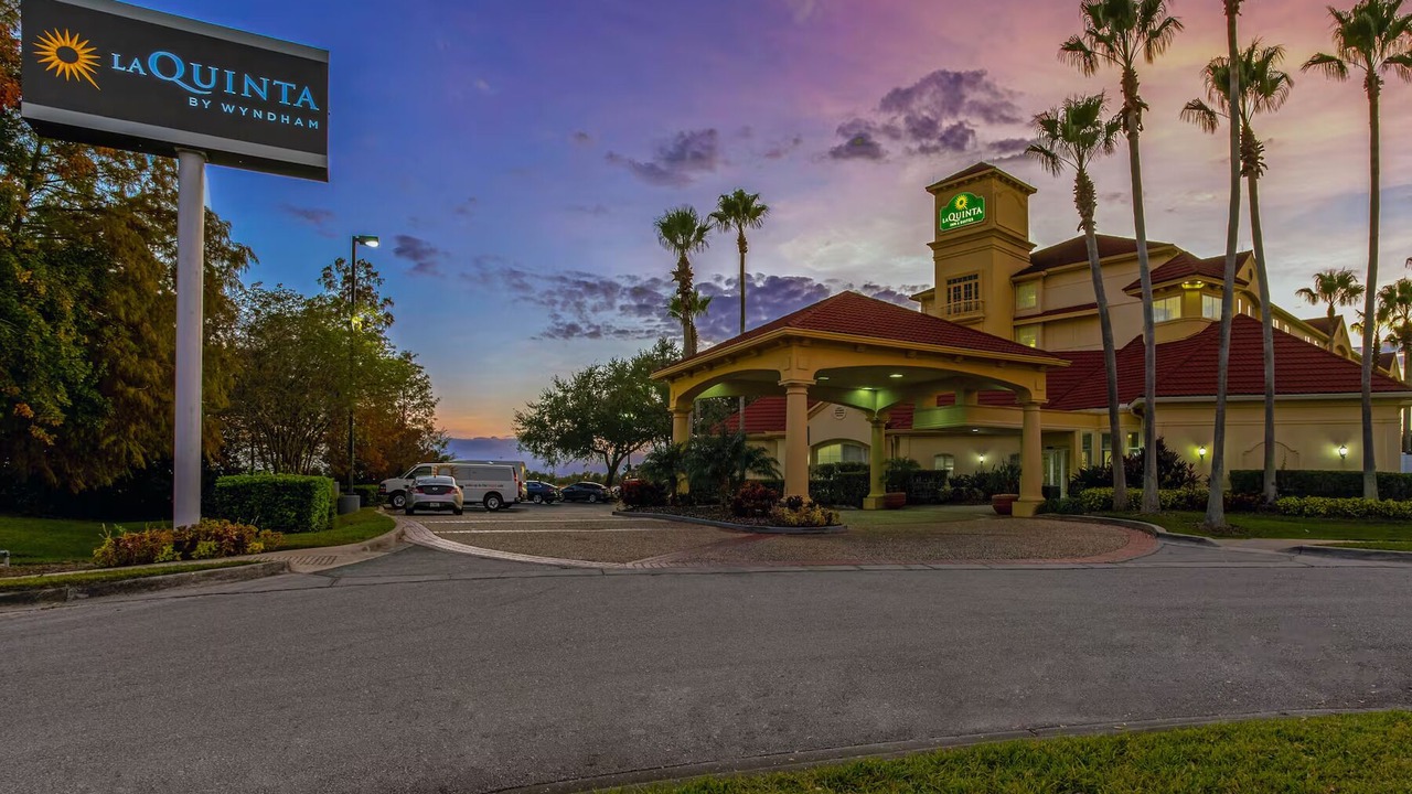 Photo of Outdoor in Airport North