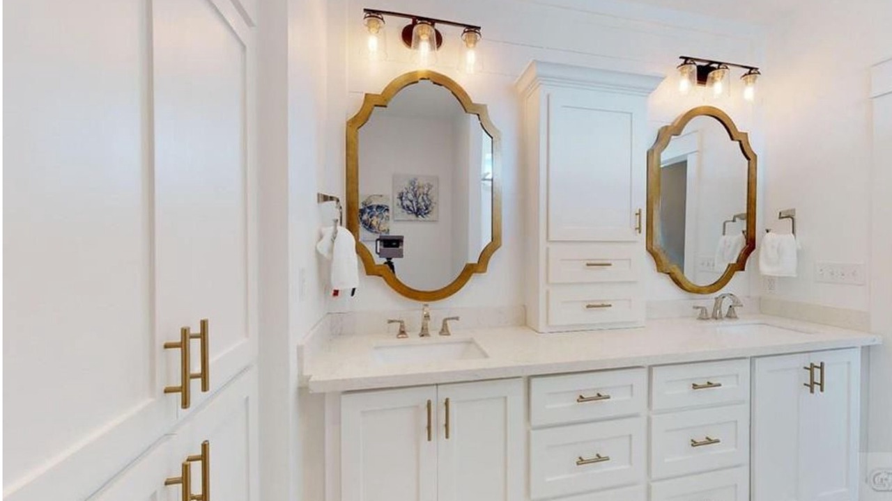 Photo of Bathroom in Crystal Beach