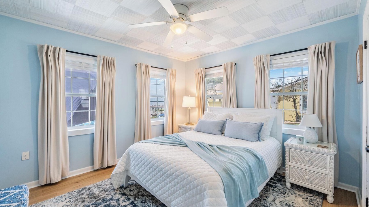 Photo of Bedroom in Candler