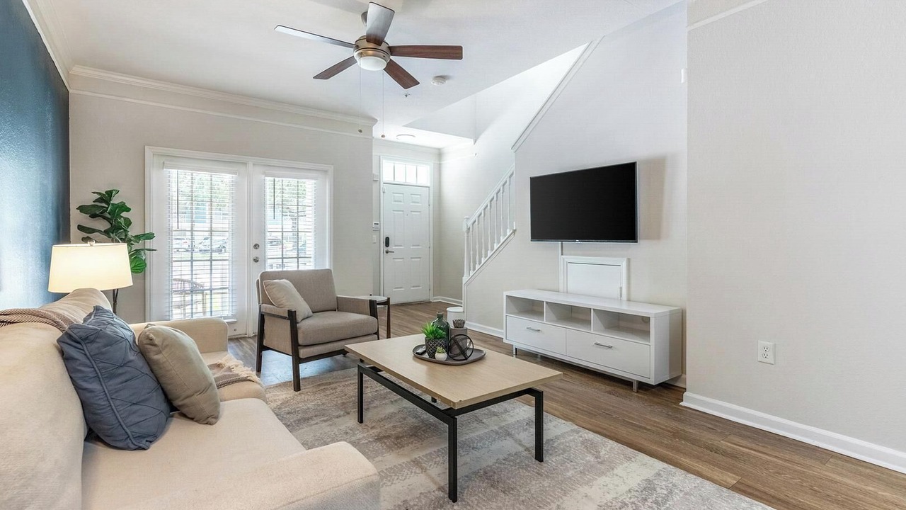Photo of Livingroom in Metro West