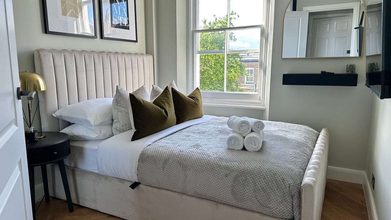 Photo of Others in St. Helen's