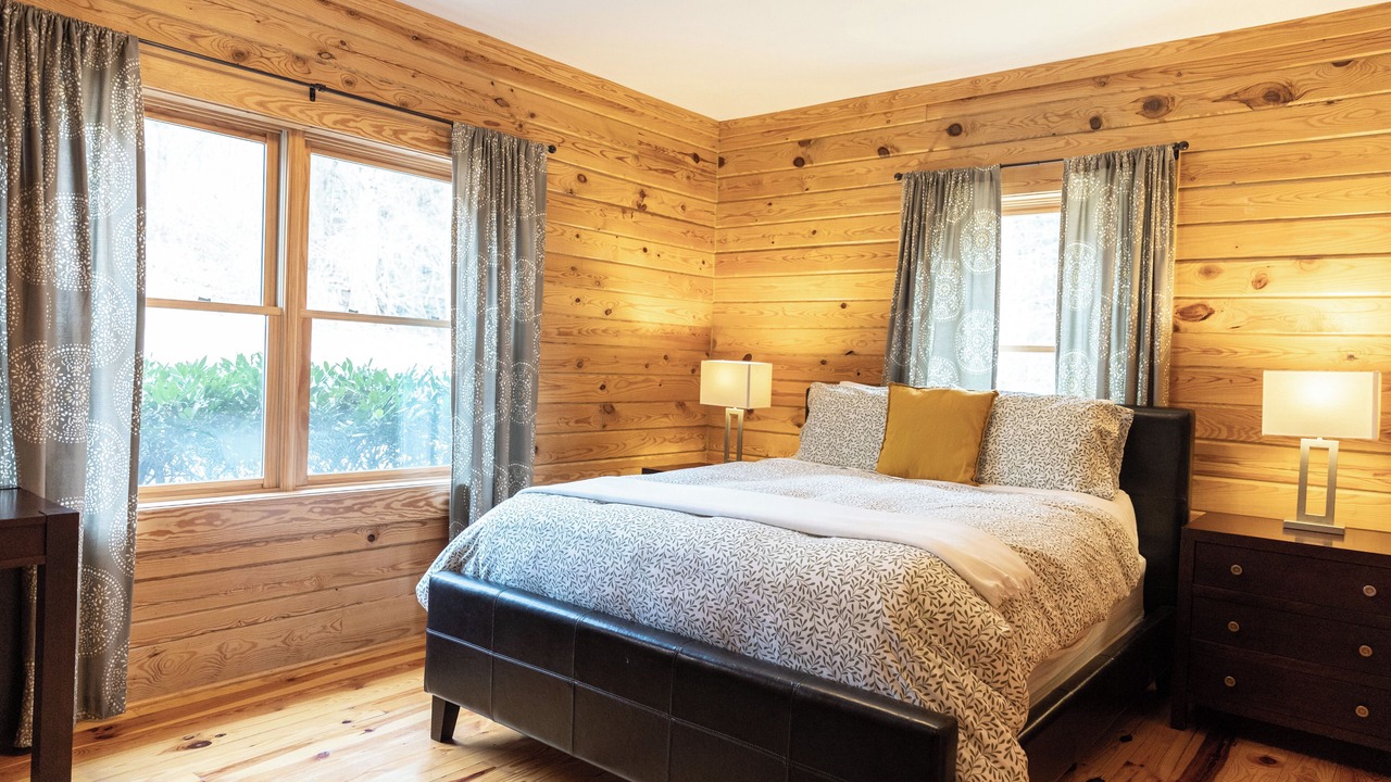 Photo of Bedroom in Lexington