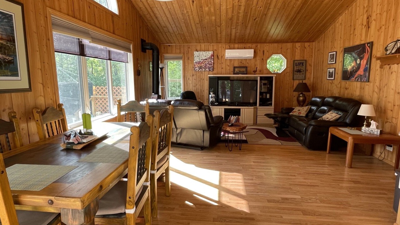 Photo of Livingroom in Lester Beach