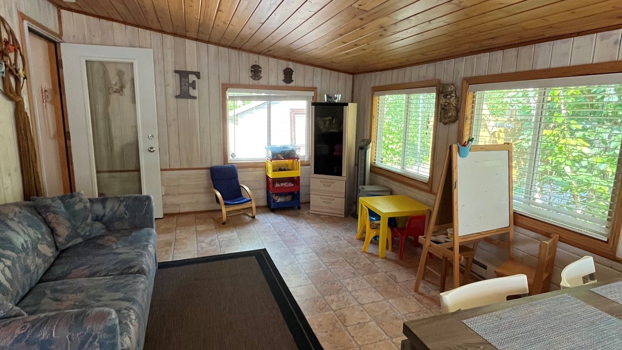 Photo of Livingroom in Lester Beach