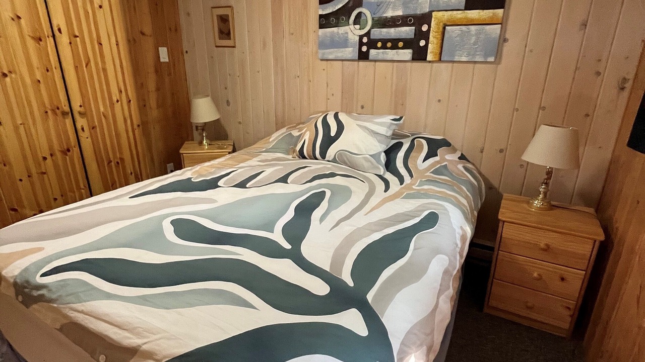 Photo of Bedroom in Lester Beach