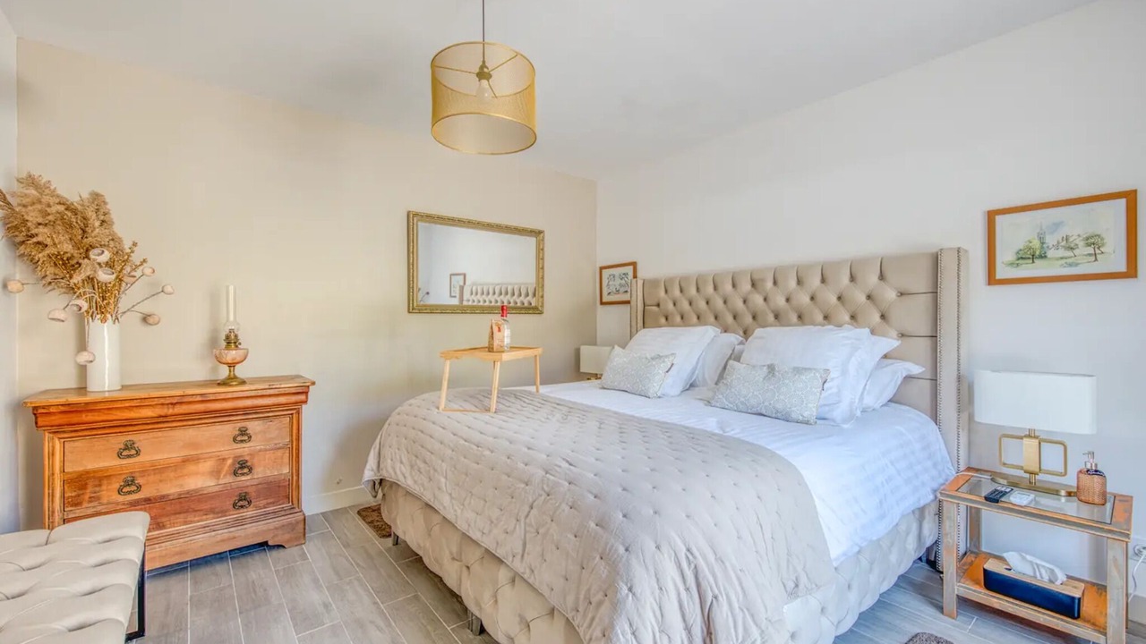Photo of Bedroom in Saint-Christoly-Medoc