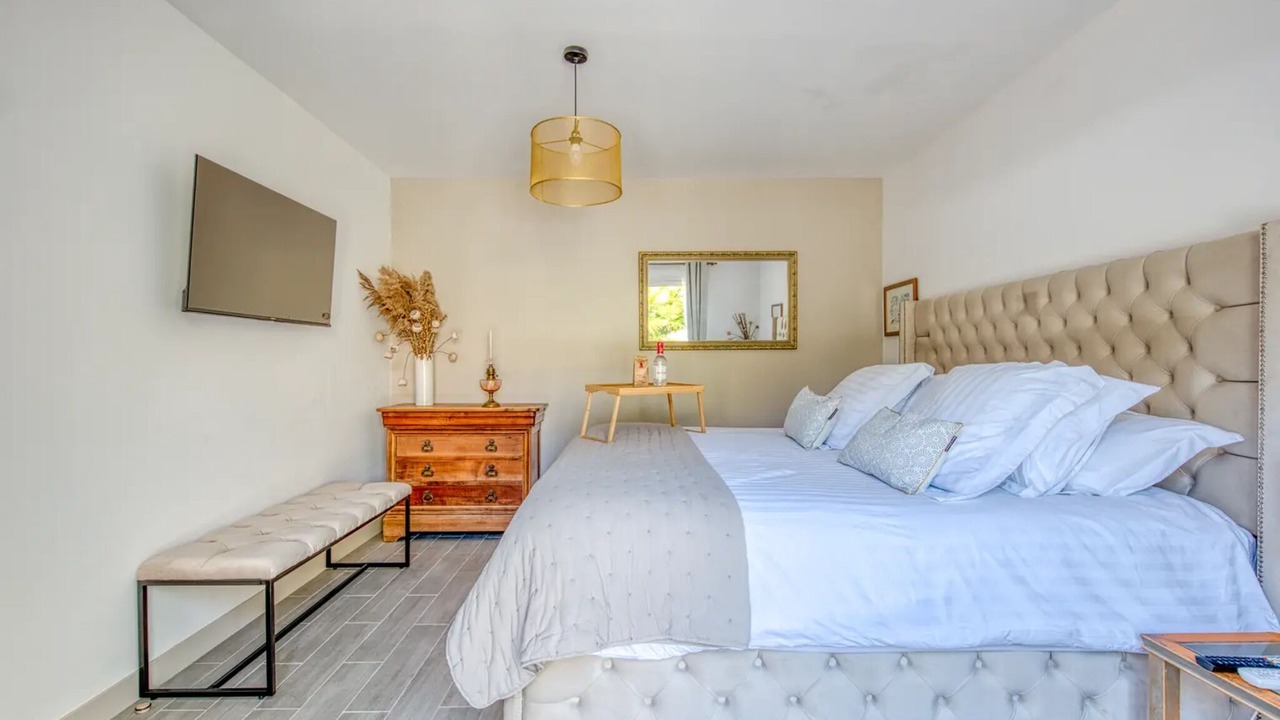 Photo of Bedroom in Saint-Christoly-Medoc
