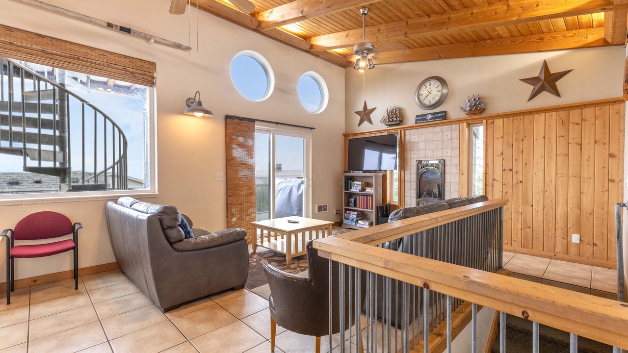 Photo of Livingroom in Rockaway Beach