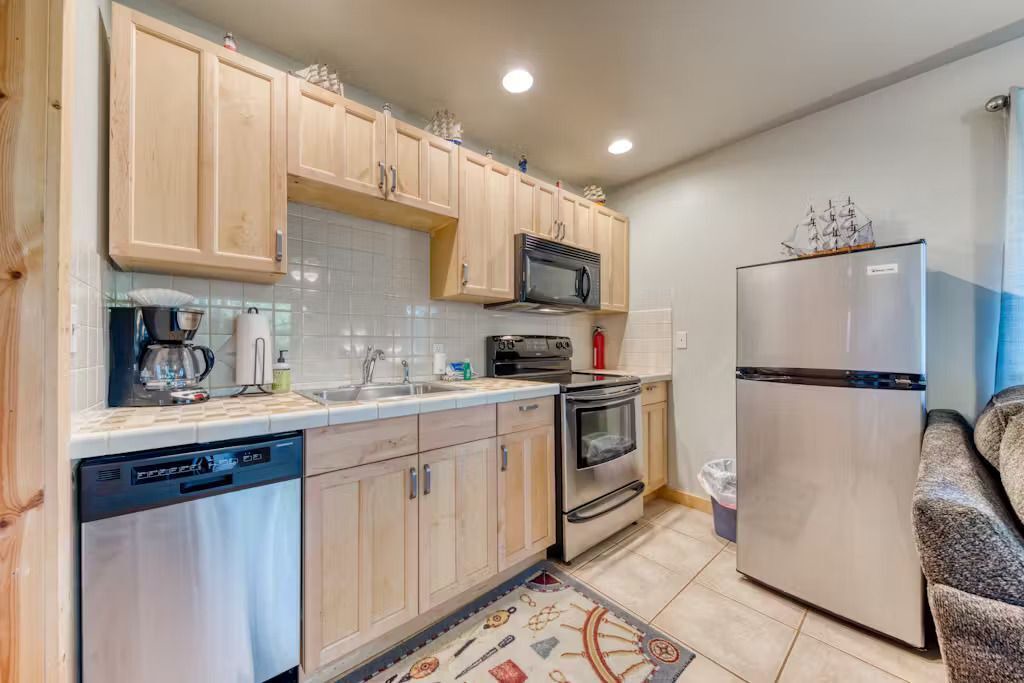 Photo of Kitchen in Rockaway Beach