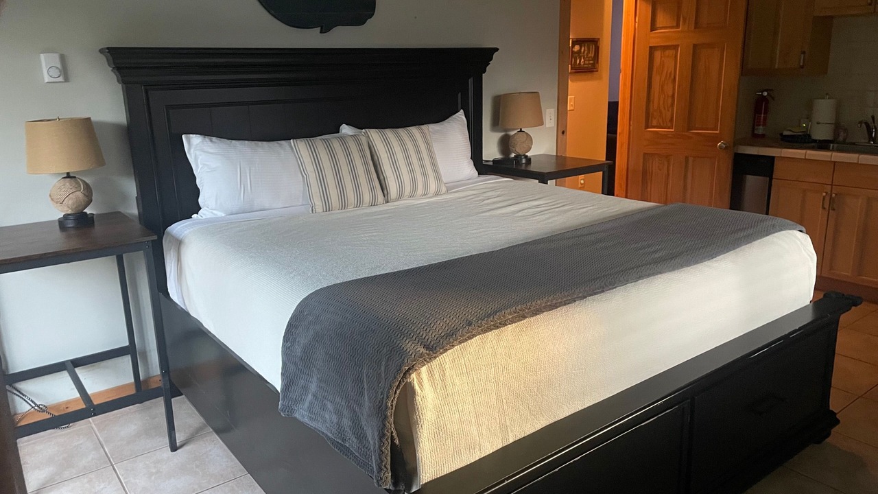 Photo of Bedroom in Rockaway Beach