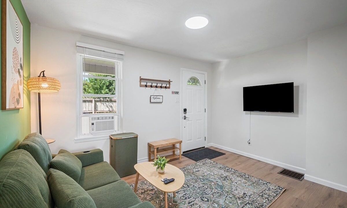 Photo of Livingroom in Natrona Heights