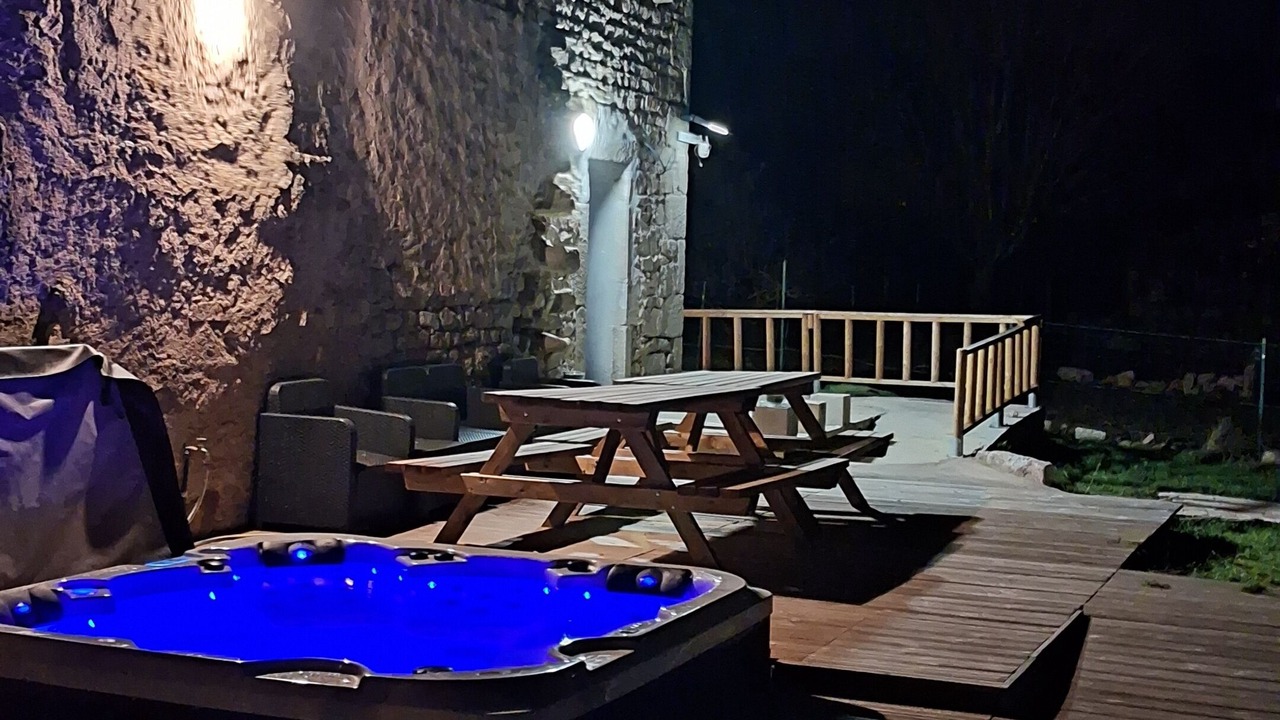 Photo of Patio Balcony in Vollore-Montagne