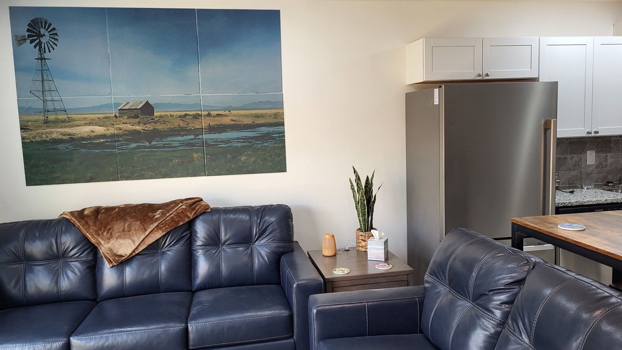 Photo of Livingroom in Truth or Consequences