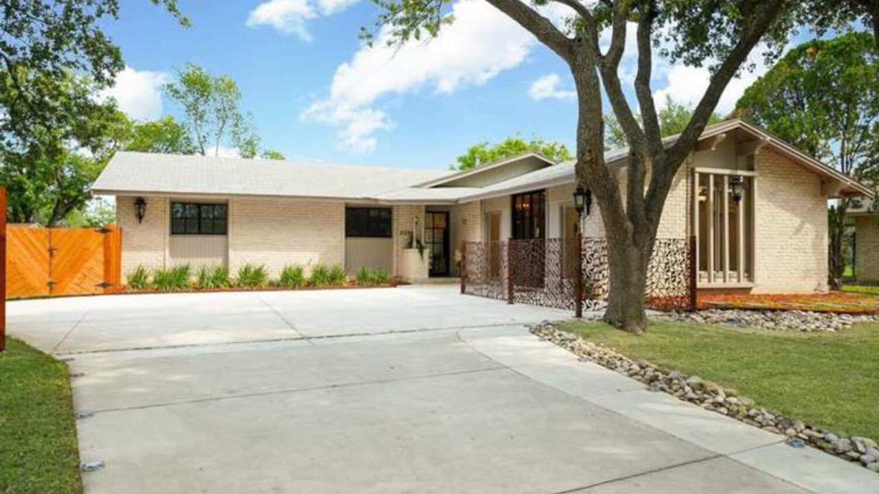 Photo of Outdoor in Blossoms Park