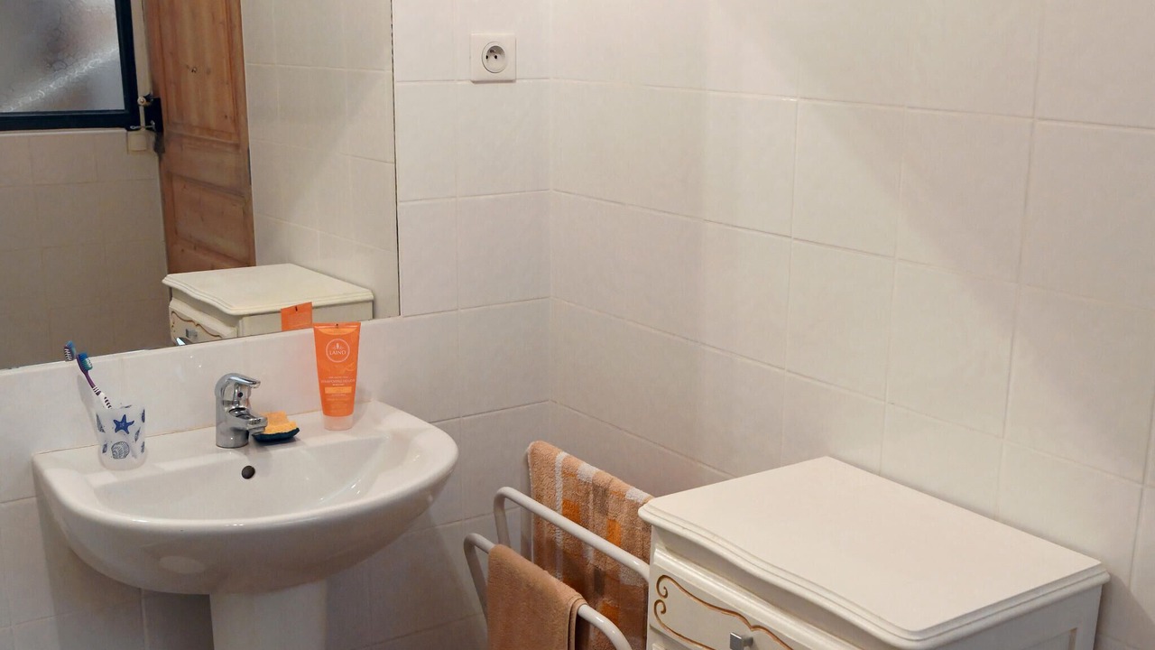 Photo of Bathroom in Aiguillon