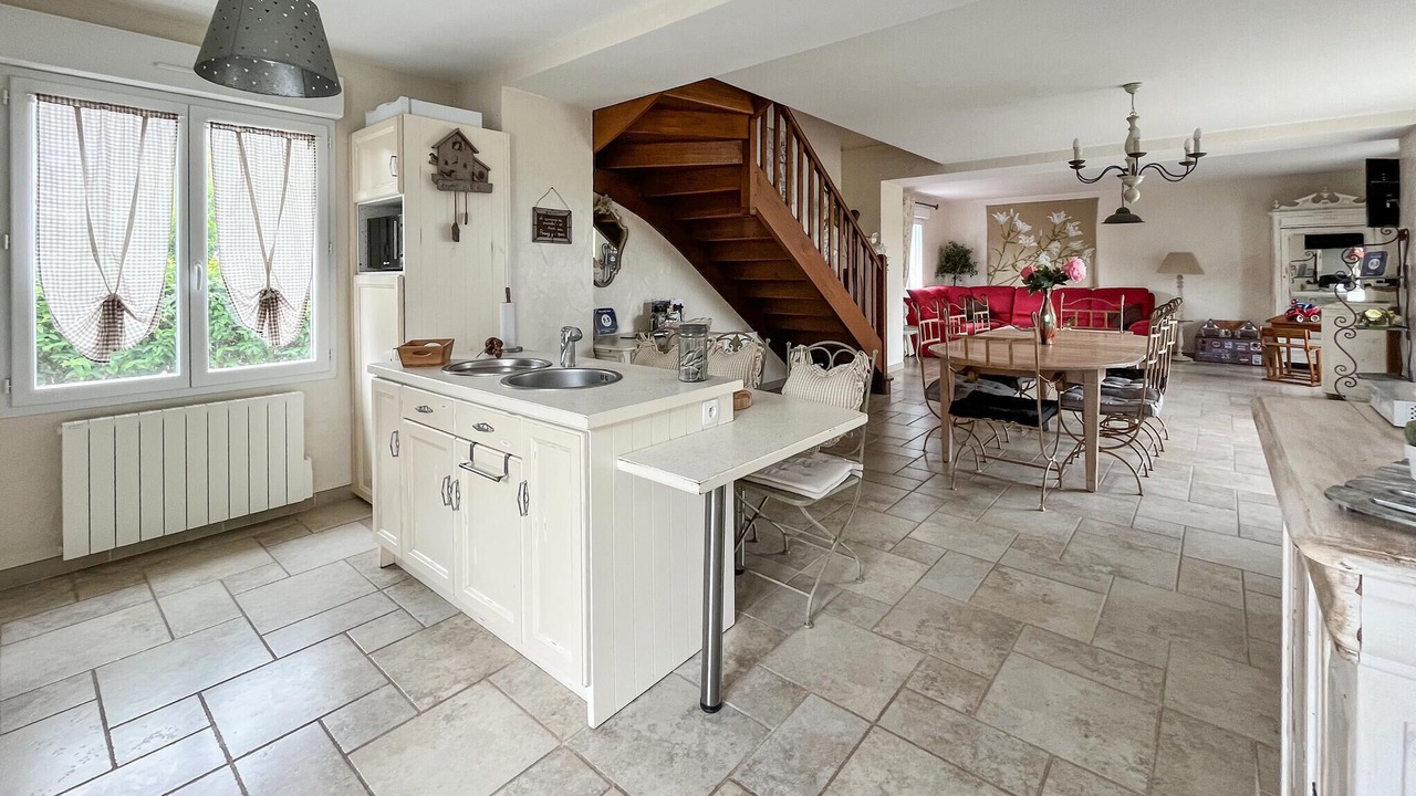 Photo of Others in Seigy