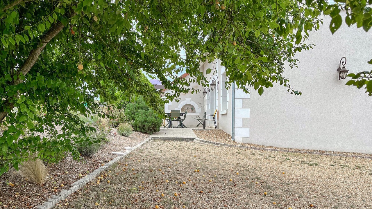 Photo of Others in Seigy