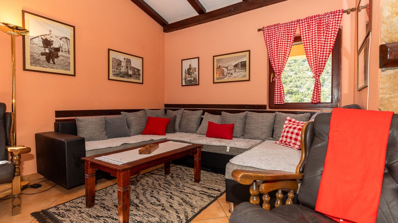 Photo of Livingroom in Kula Norinska