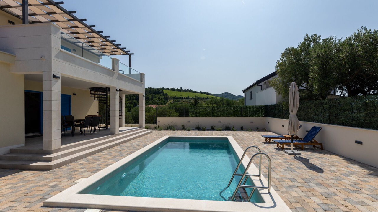 Photo of Outdoor in Kremena