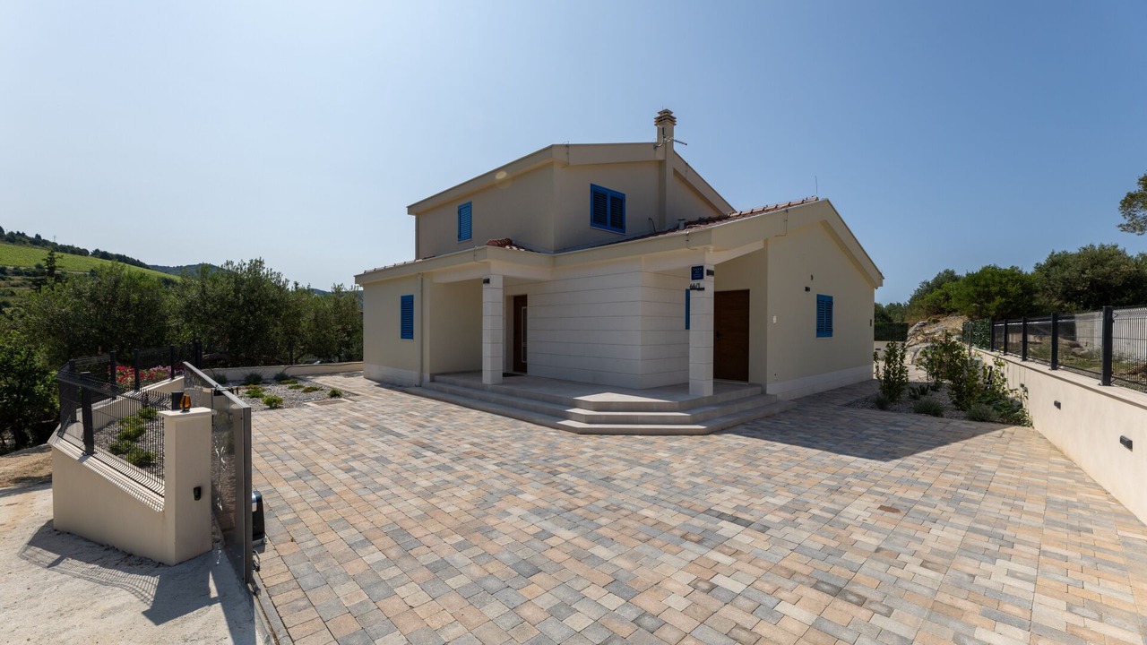 Photo of Outdoor in Kremena