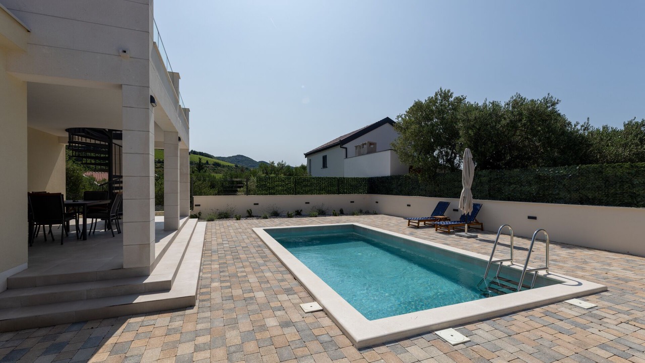 Photo of Outdoor in Kremena