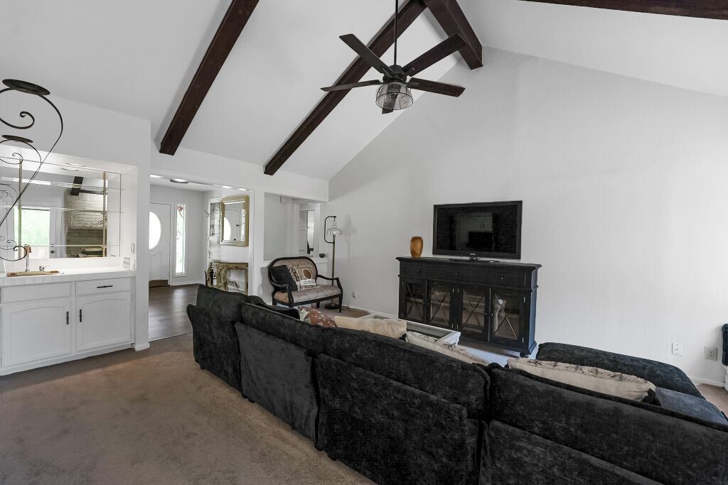 Photo of Livingroom in Blossoms Park