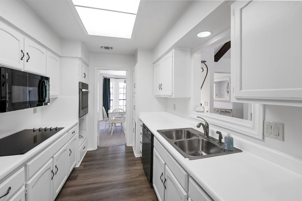 Photo of Kitchen in Blossoms Park