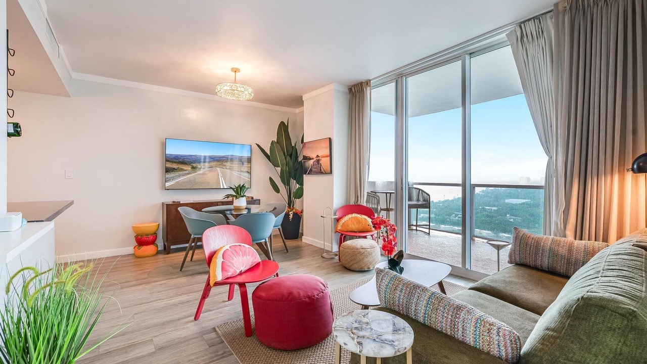 Photo of Livingroom in Coconut Grove