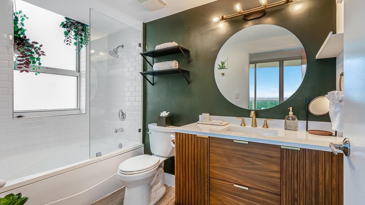 Photo of Bathroom in Coconut Grove