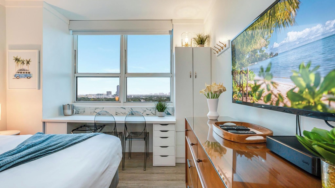 Photo of Bedroom in Coconut Grove