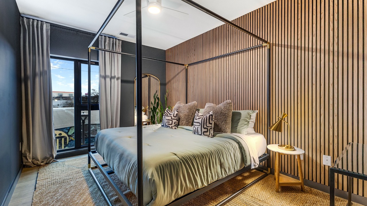 Photo of Bedroom in Eighth Avenue