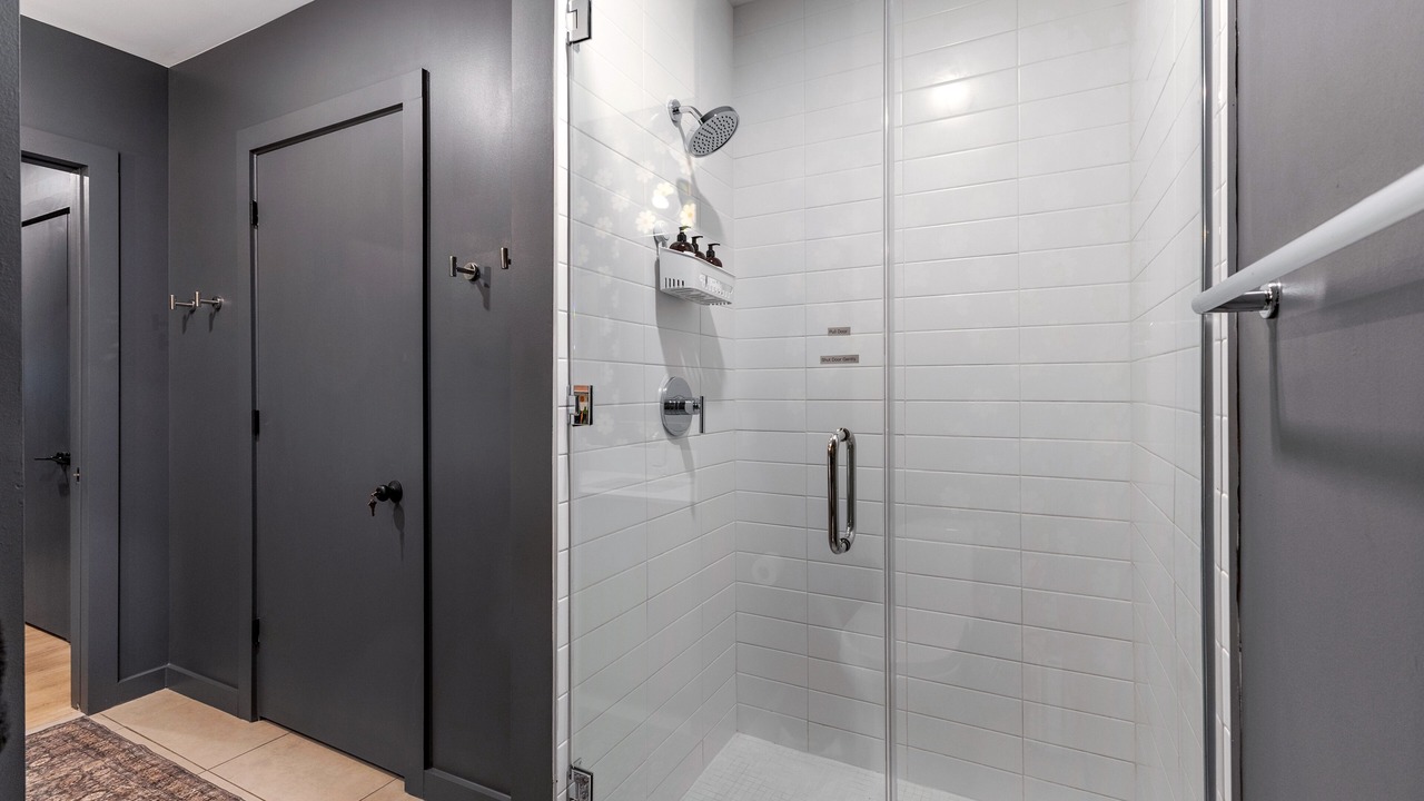 Photo of Bathroom in Eighth Avenue