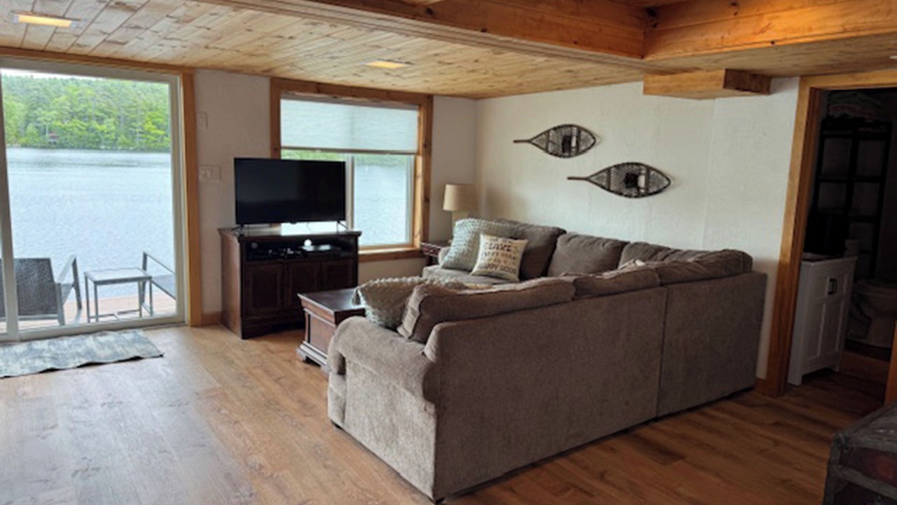 Photo of Livingroom in New Hampton