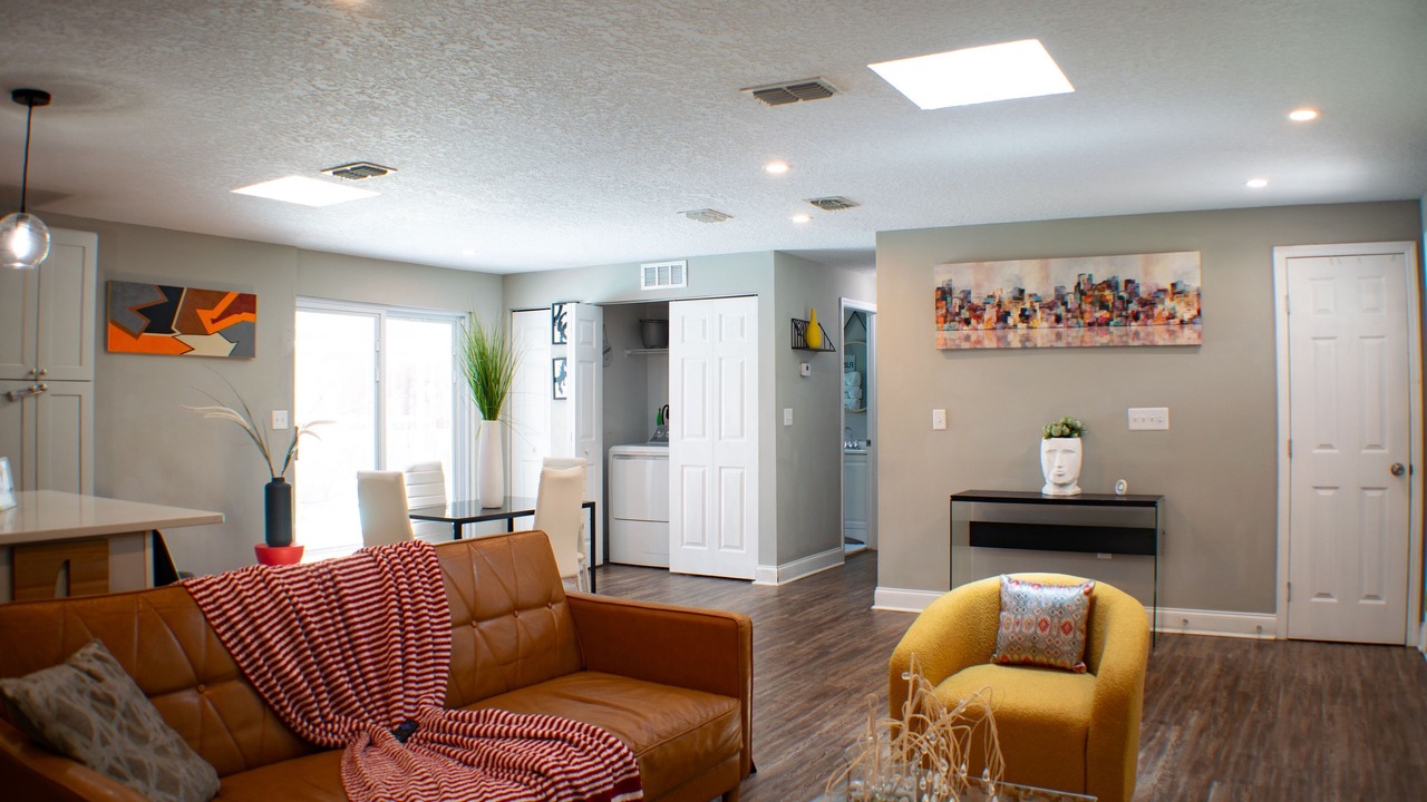 Photo of Livingroom in Orange Park