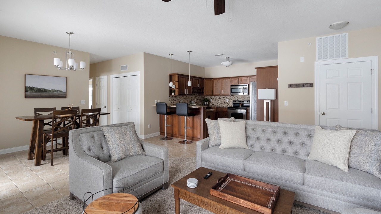 Photo of Livingroom in West Des Moines