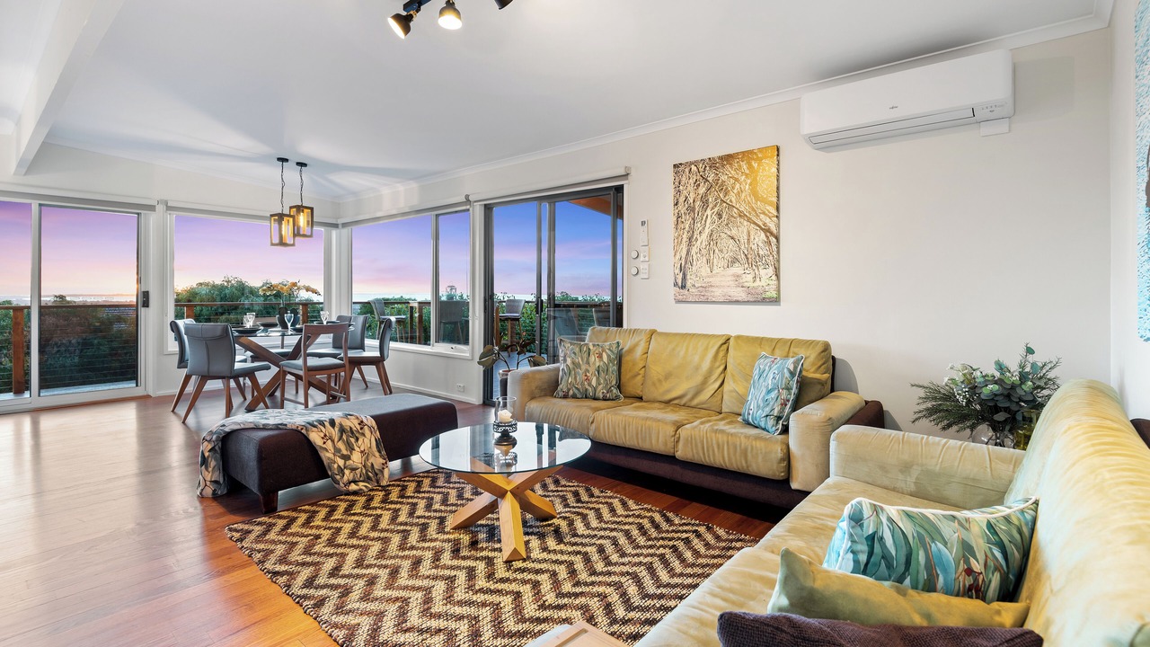 Photo of Livingroom in Rosebud