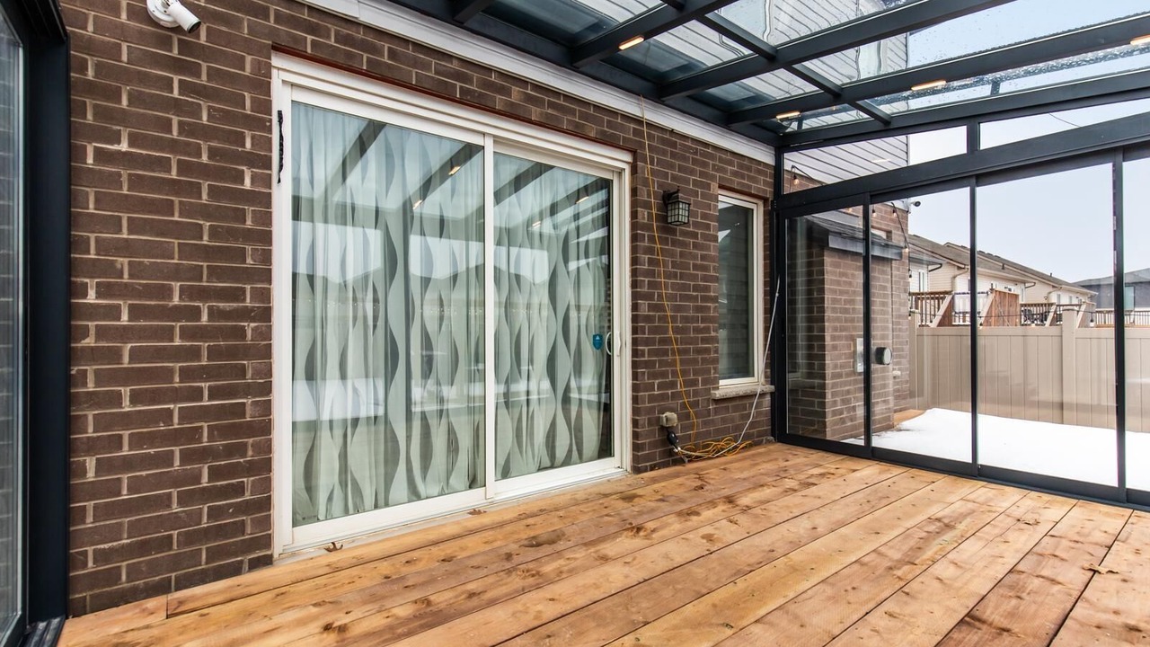 Photo of Patio Balcony in Niagara Falls