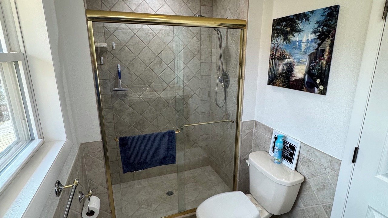 Photo of Bathroom in Hardin