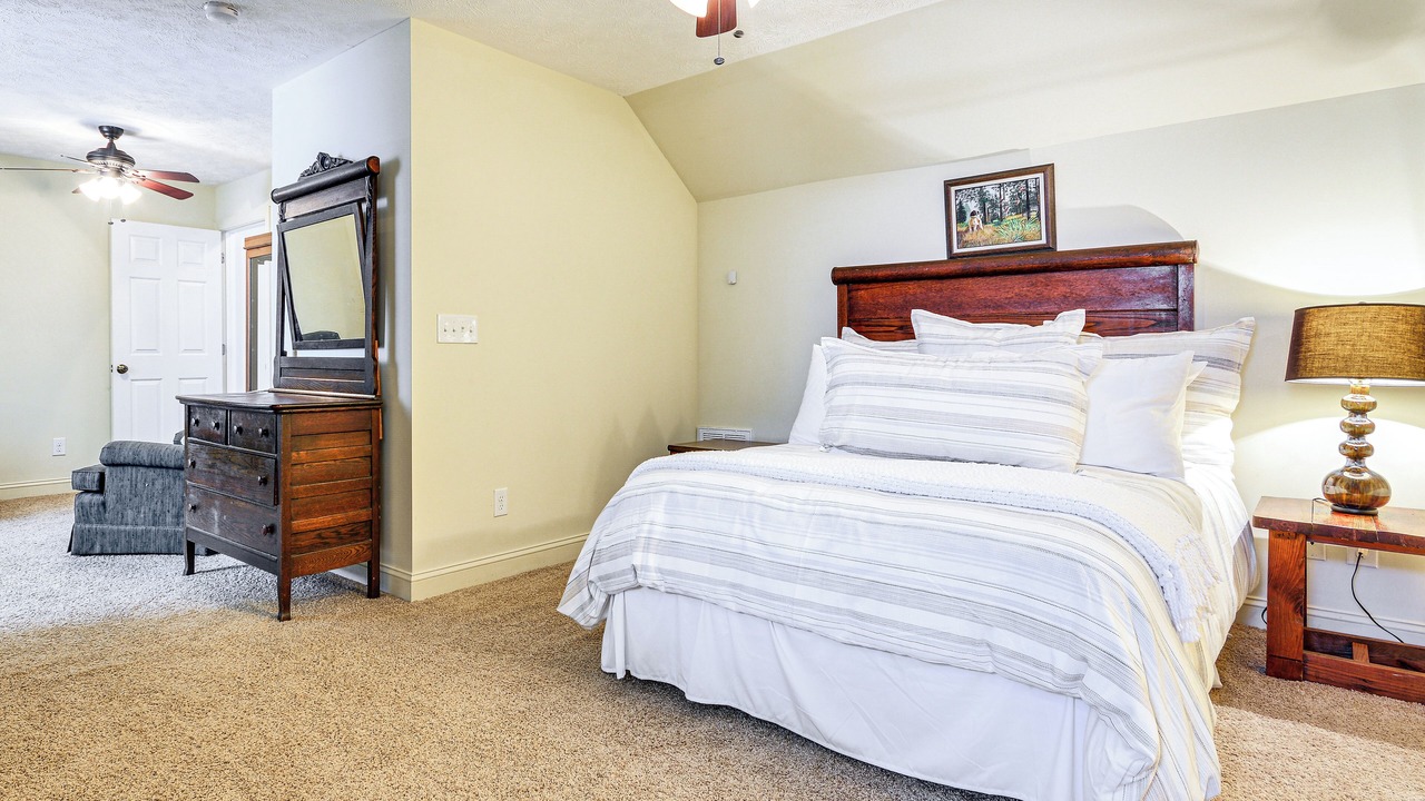 Photo of Bedroom in Pilot Mountain