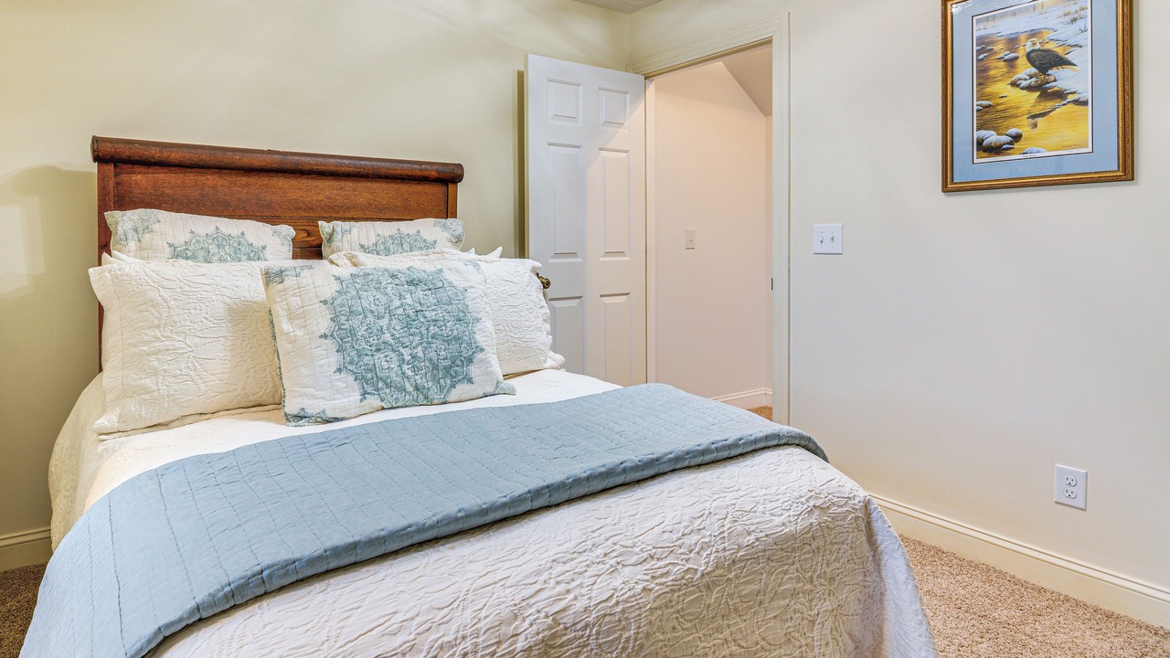 Photo of Bedroom in Pilot Mountain
