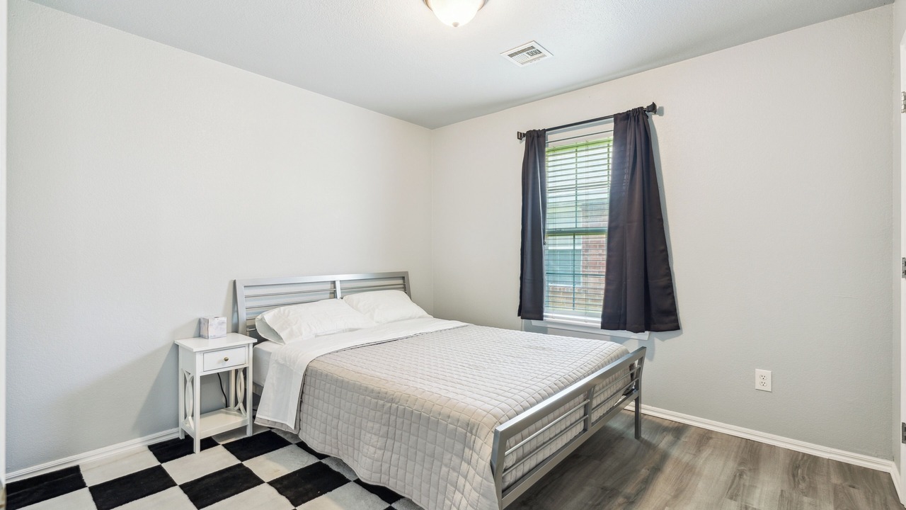 Photo of Bedroom in Midwest City
