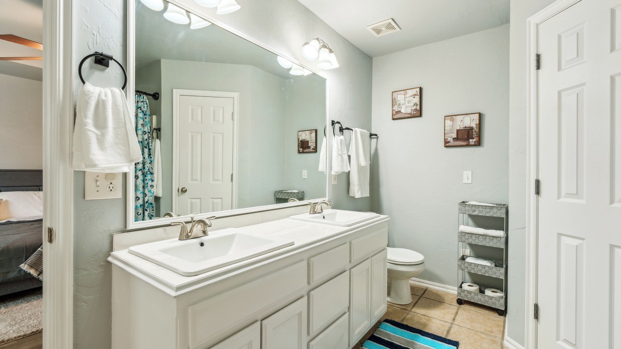 Photo of Bathroom in Midwest City