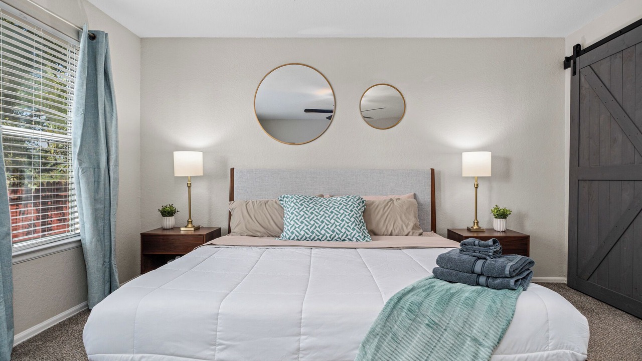 Photo of Bedroom in Medina Valley