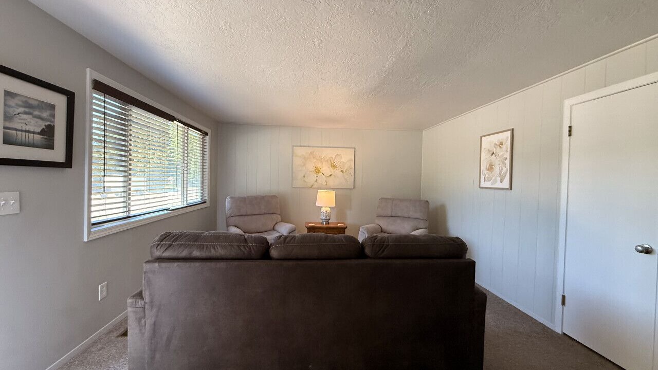 Photo of Livingroom in Southwest Ada County Alliance