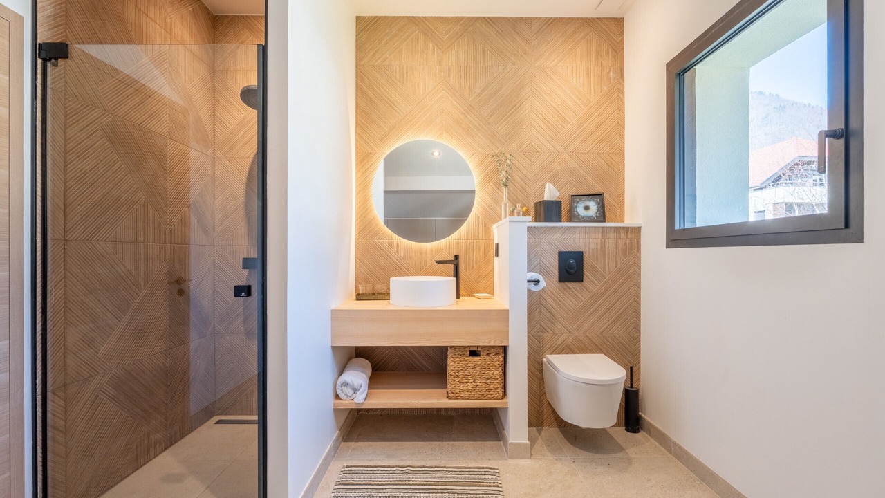 Photo of Bathroom in Menthon-Saint-Bernard