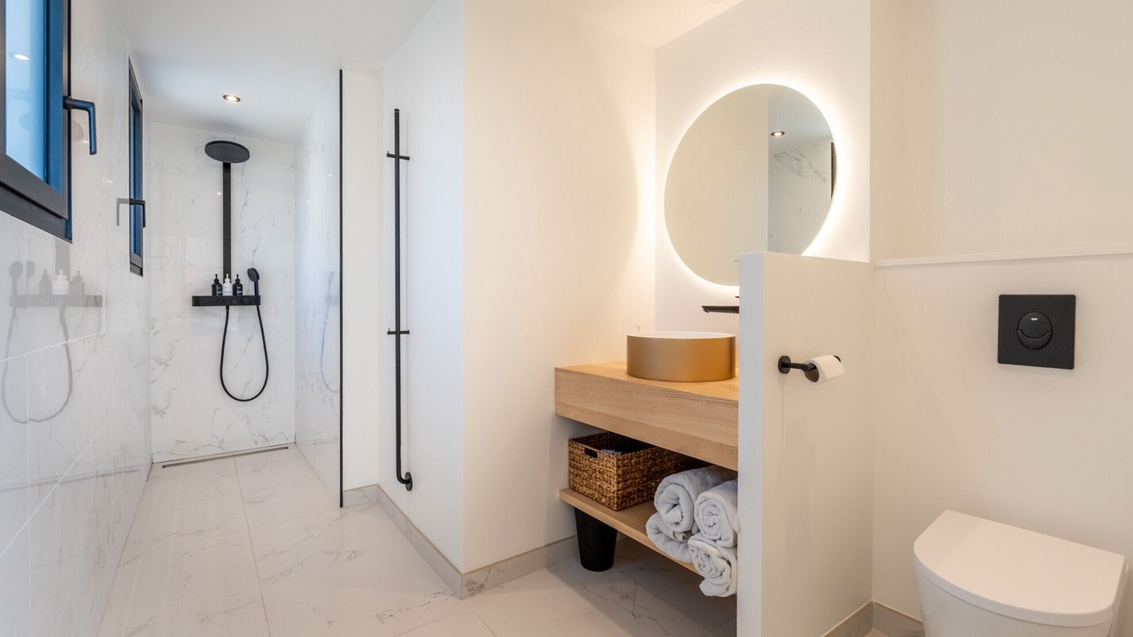 Photo of Bathroom in Menthon-Saint-Bernard