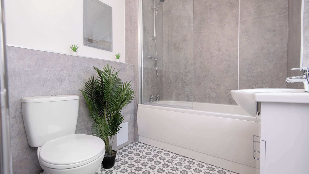 Photo of Bathroom in Rugby