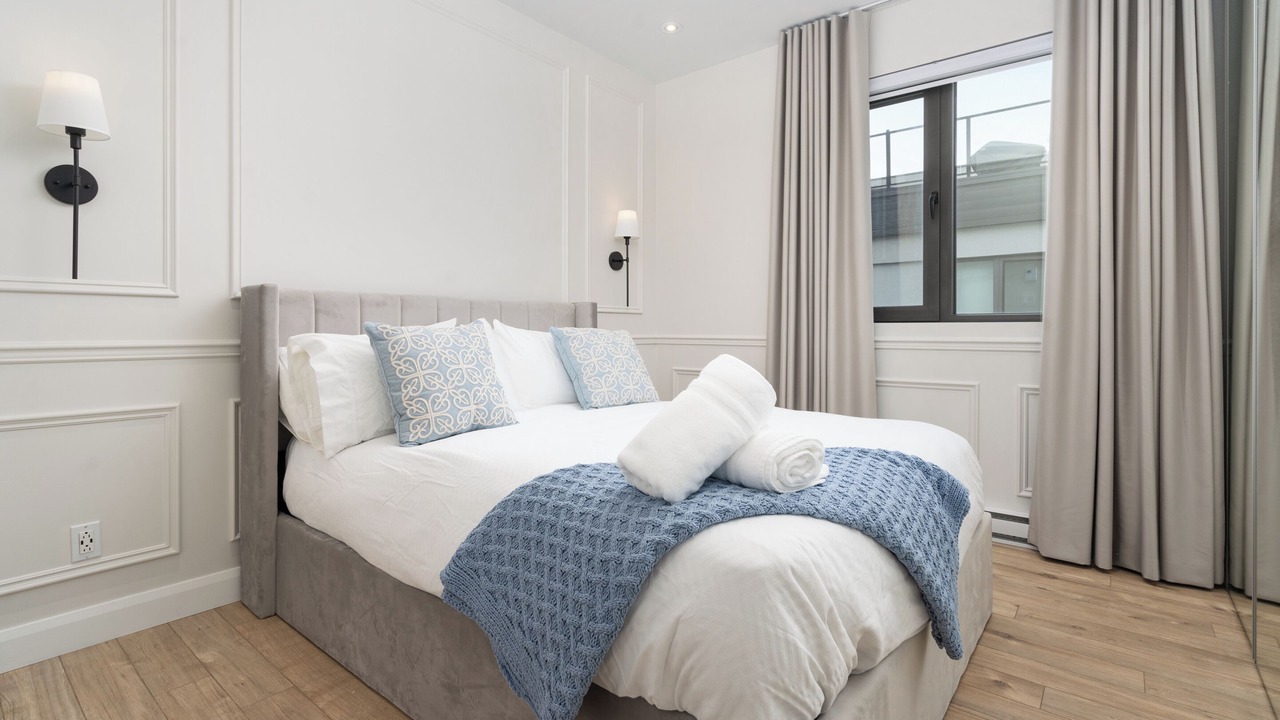 Photo of Bedroom in Laval