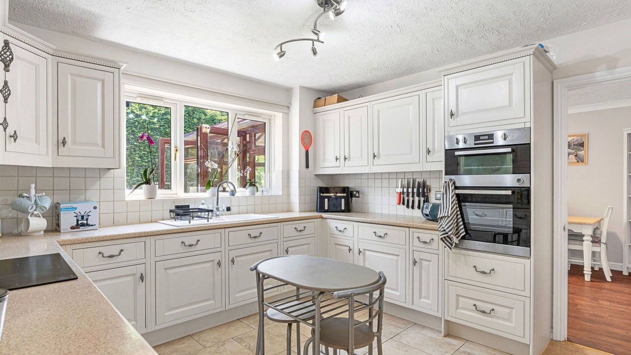 Photo of Others in Upper Dicker