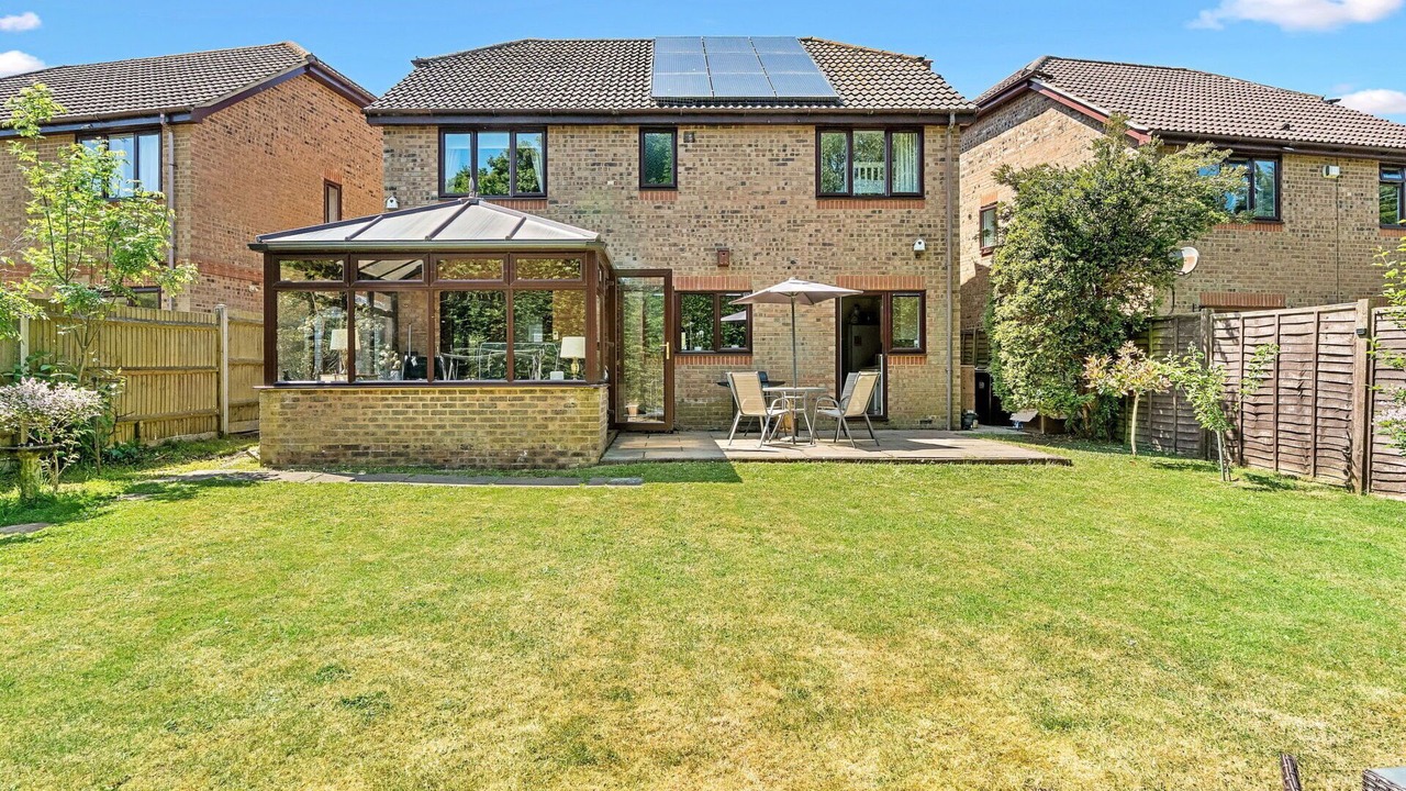 Photo of Others in Upper Dicker